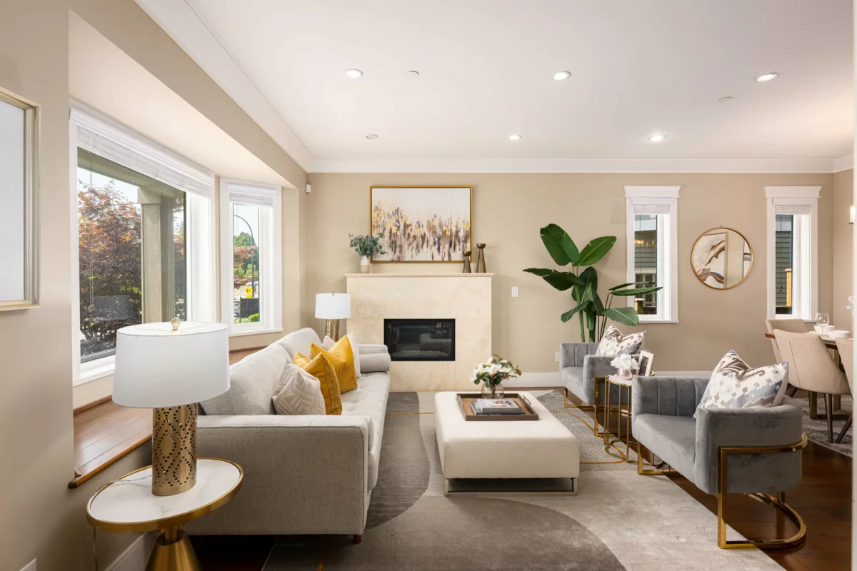 Living Room Photo of 320 E Keith Road, North Vancouver, BC