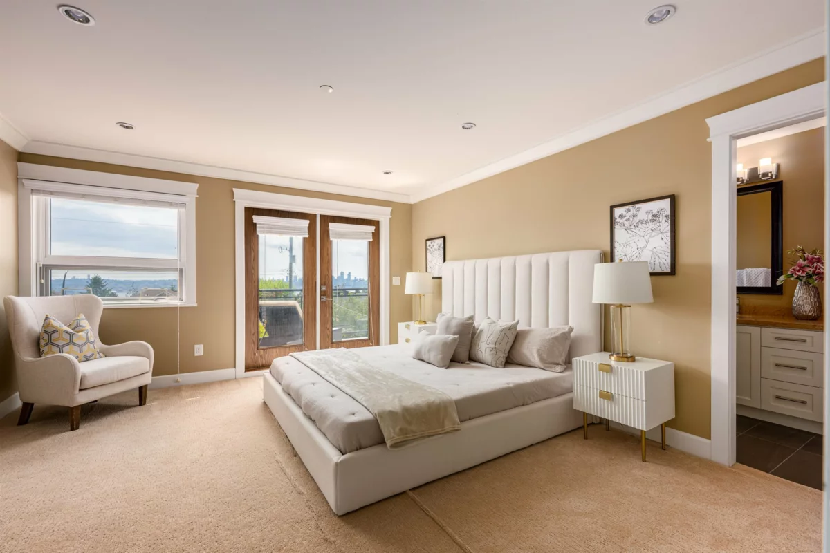 Office / Den Photo of 320 E Keith Road, North Vancouver, BC