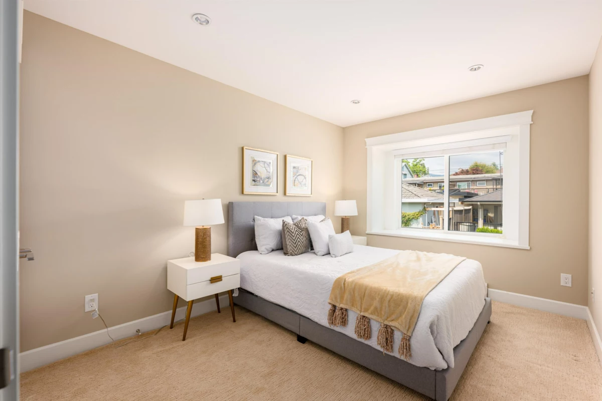 Outdoor Patio Photo of 320 E Keith Road, North Vancouver, BC