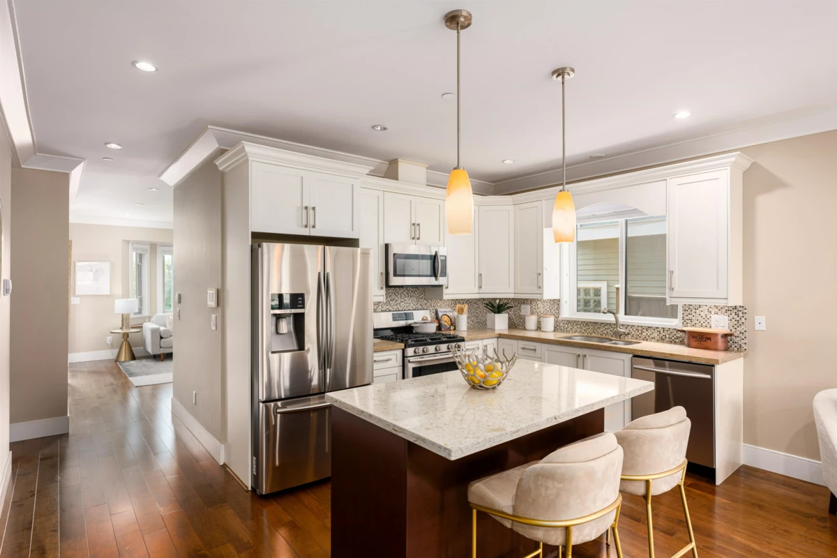 Primary Bathroom Photo of 320 E Keith Road, North Vancouver, BC
