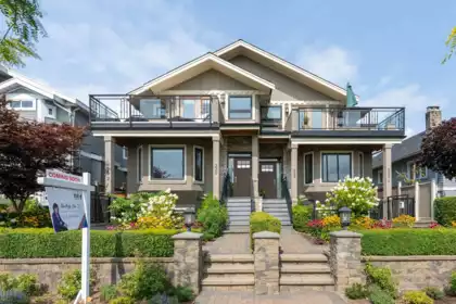 320 E Keith Road, North Vancouver, BC, North Vancouver — Half Duplex for sale