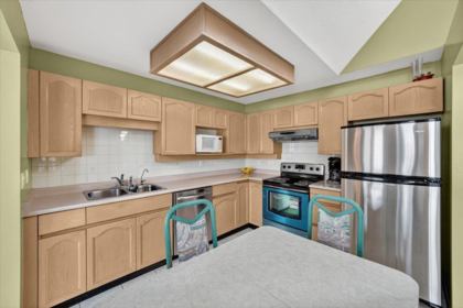358 8611 Ackroyd Road, Richmond, BC, Richmond — Apartment/Condo for sale