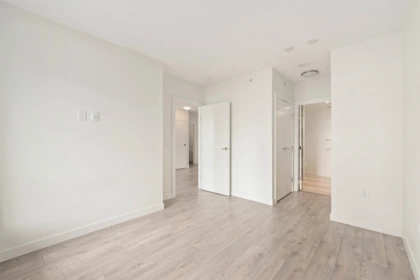 Walk-In Closet Photo of 1310 13308 Central Avenue, Surrey, BC