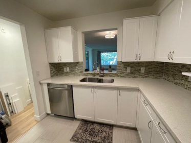 212 6820 Rumble Street, Burnaby, BC, Burnaby — Apartment/Condo for sale