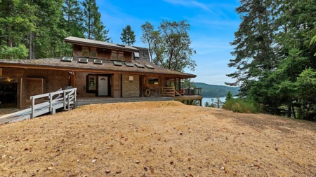 476 Marine Drive, Mayne Island, BC, Mayne Island — Single Family Residence for sale
