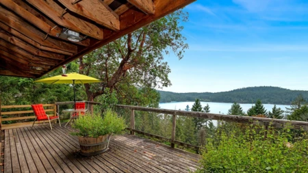 Guest Bathroom Photo of 476 Marine Drive, Mayne Island, BC