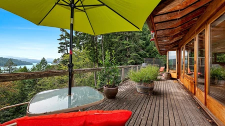 Office / Den Photo of 476 Marine Drive, Mayne Island, BC