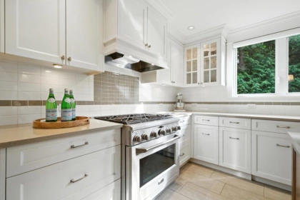 5211 Timberfeild Road, West Vancouver, BC, West Vancouver — Single Family Residence for sale