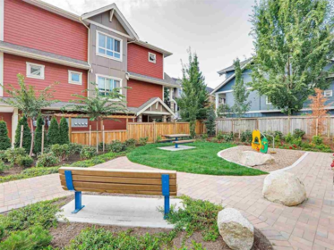 45 843 Ewen Avenue, New Westminster, BC, New Westminster — Townhouse for sale