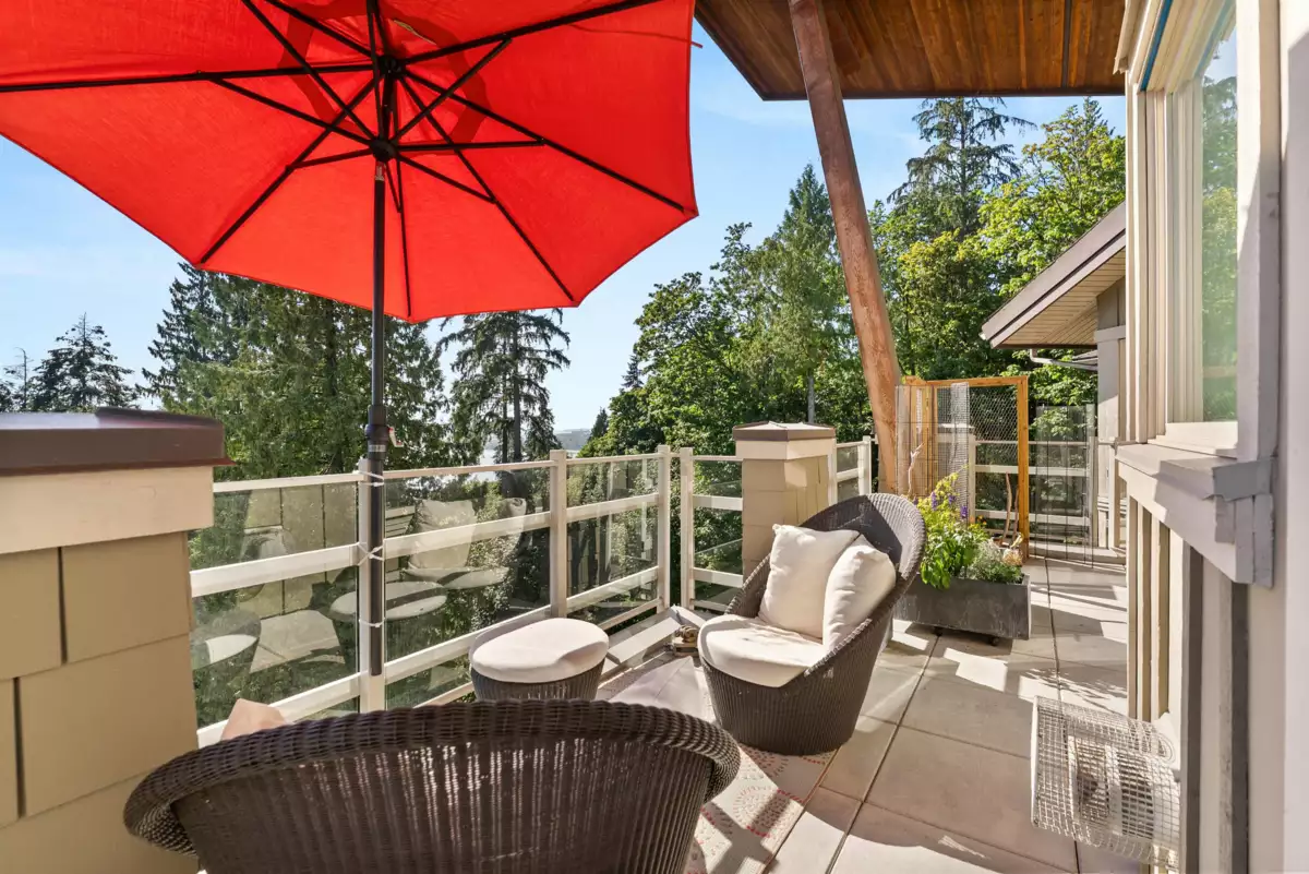 Living Room Photo of 501 560 Raven Woods Drive, North Vancouver, BC