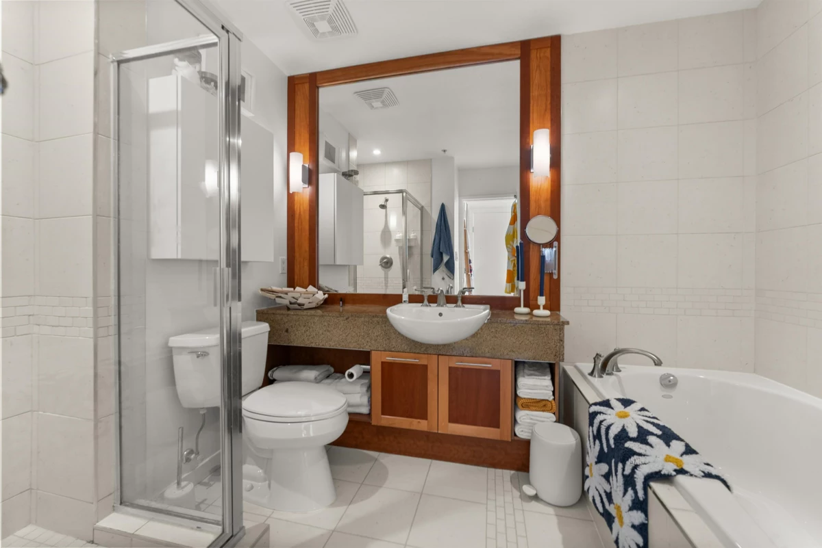 Office / Den Photo of 501 560 Raven Woods Drive, North Vancouver, BC