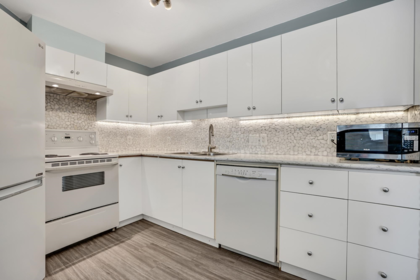 414 33738 King Road, Abbotsford, BC, Abbotsford — Apartment/Condo for sale