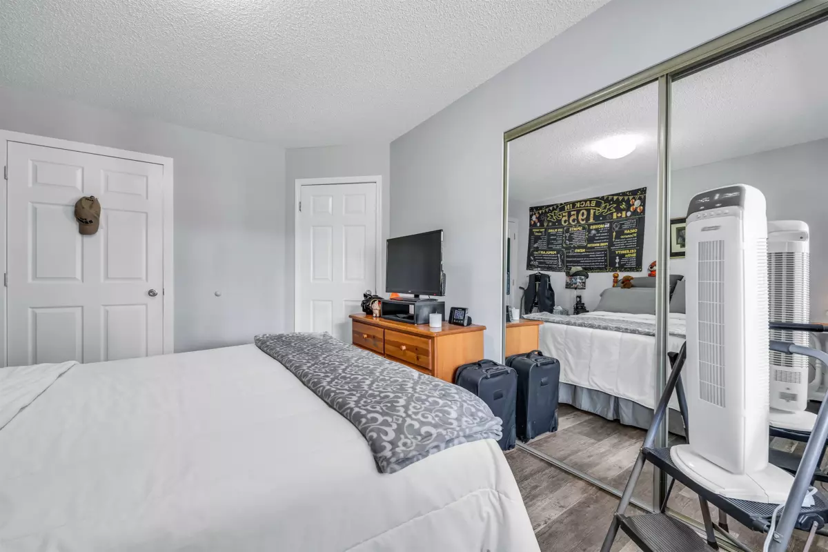 Breakfast Nook Photo of 11 5365 205 Street, Langley, BC