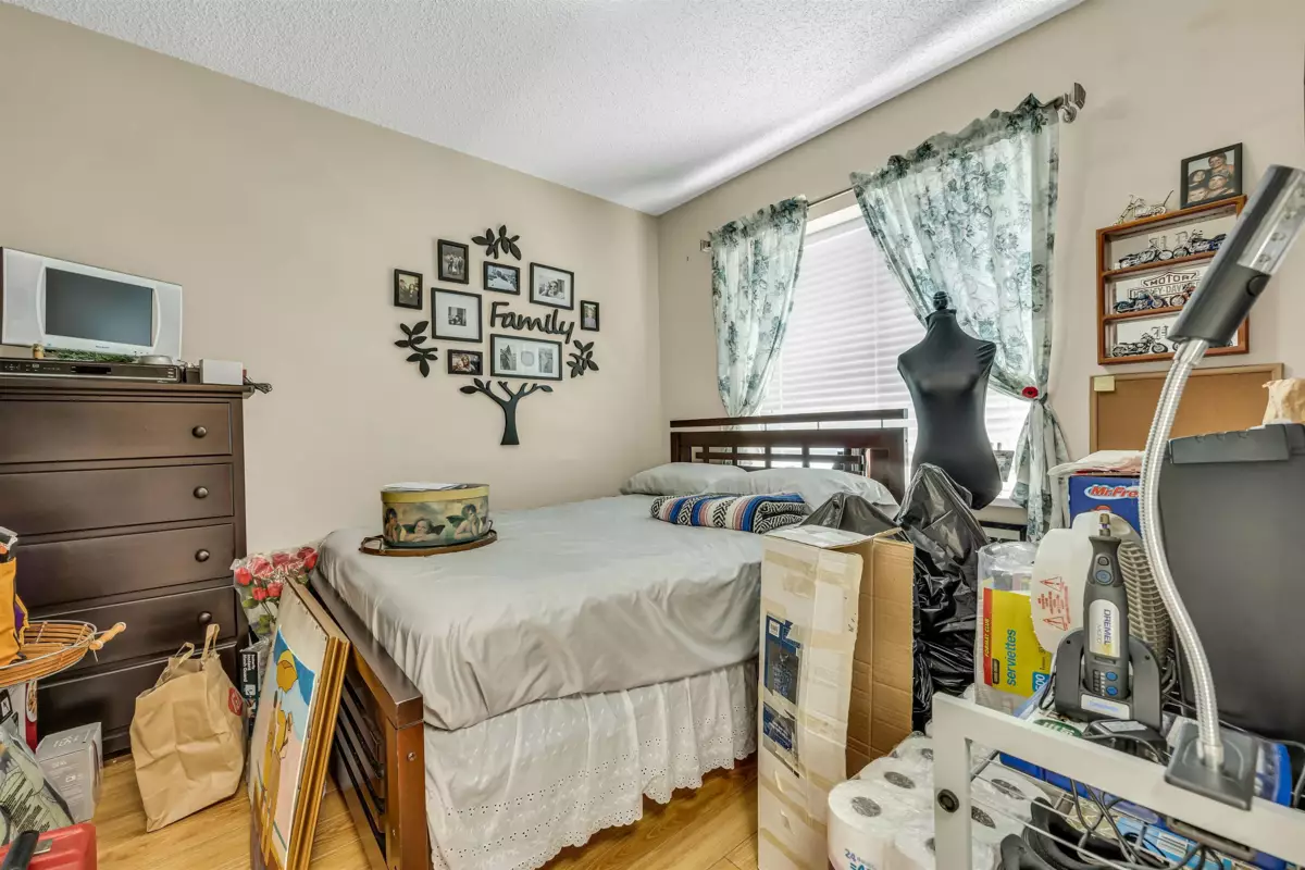 Guest Bathroom Photo of 11 5365 205 Street, Langley, BC