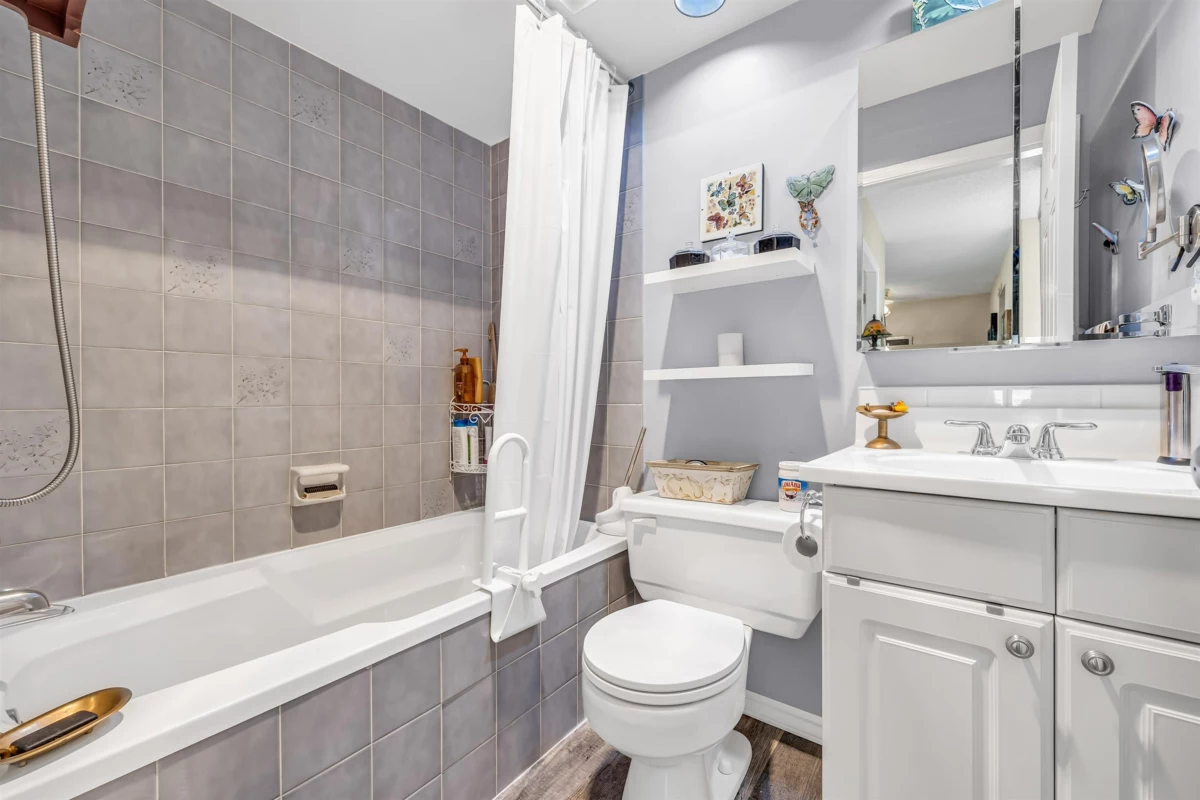 Powder Room Photo of 11 5365 205 Street, Langley, BC