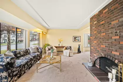 1904 Cliff Avenue, Burnaby, BC, Burnaby — Single Family Residence for sale
