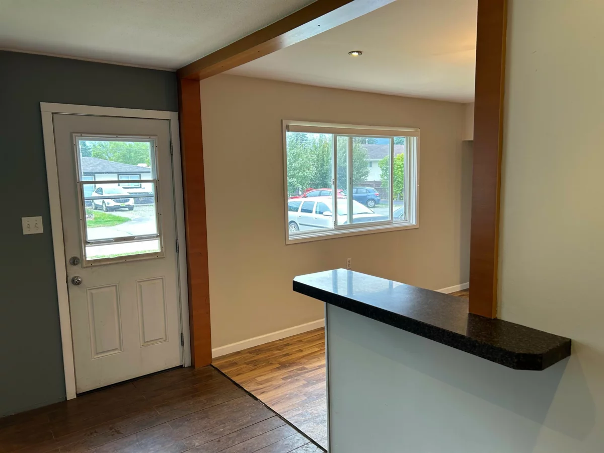 Family Room Photo of 567 Thacker Avenue, Hope, BC