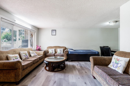Breakfast Nook Photo of 104 13915 72 Avenue, Surrey, BC