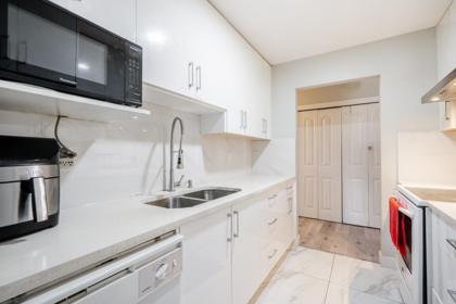 Guest Bathroom Photo of 104 13915 72 Avenue, Surrey, BC