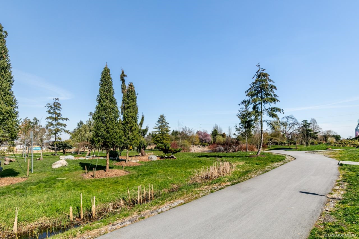 Office / Den Photo of 206 10780 No. 5 Road, Richmond, BC