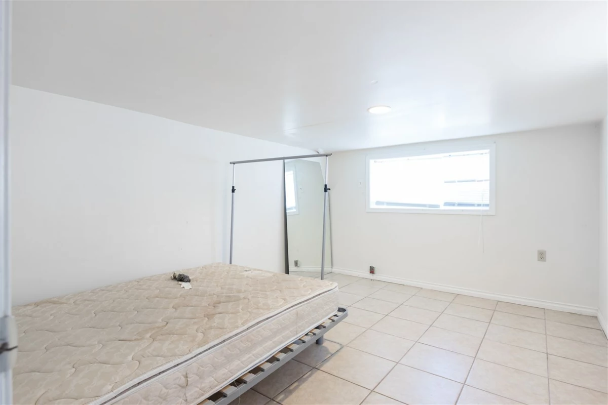 Walk-In Closet Photo of 5195 Ruby Street, Vancouver, BC