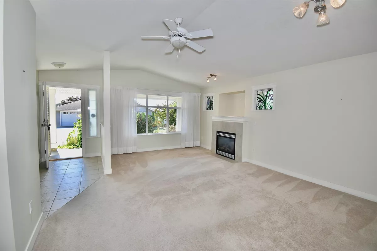 Kitchen Island Photo of 6346 Williams Place, Sechelt, BC