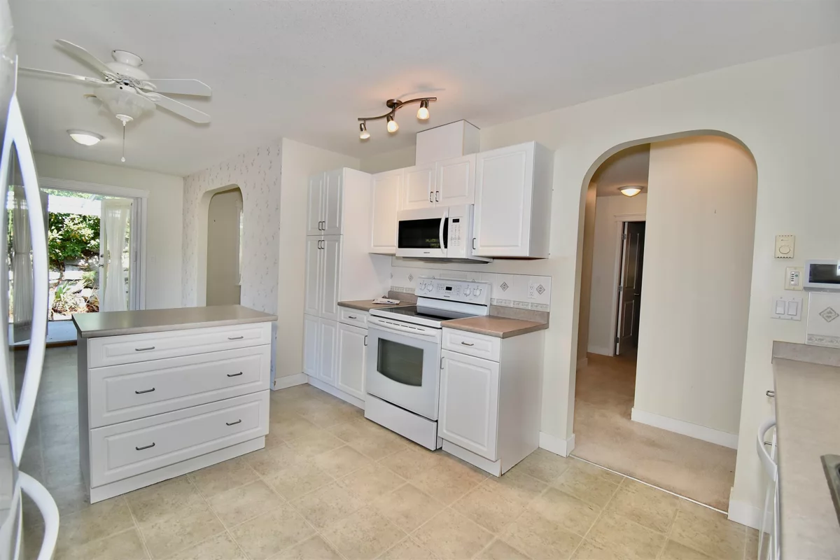 Primary Bathroom Photo of 6346 Williams Place, Sechelt, BC