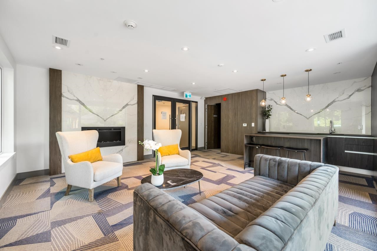 Dining Area Photo of 304 488 W 58th Avenue, Vancouver, BC