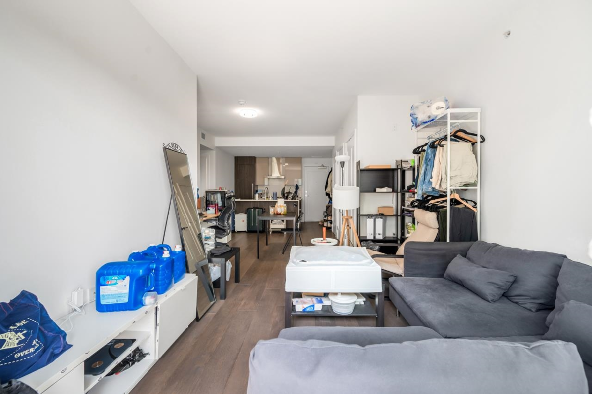 Kitchen Island Photo of 304 488 W 58th Avenue, Vancouver, BC