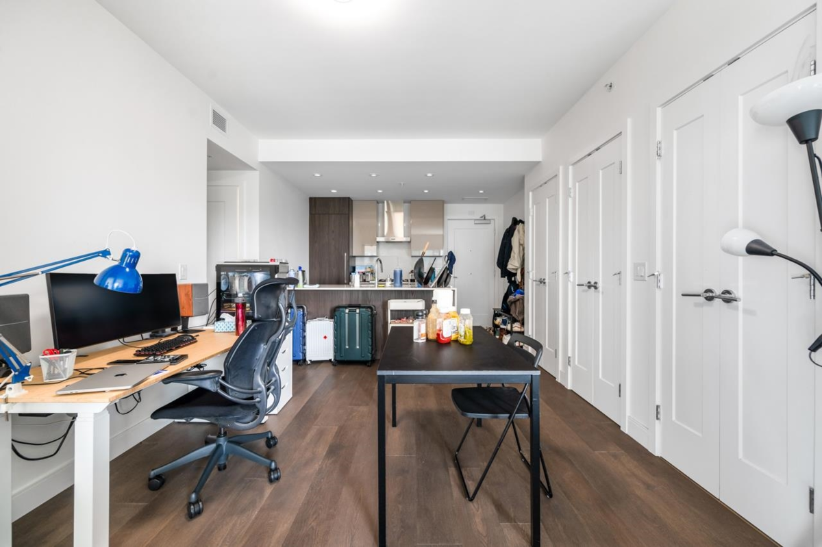 Office / Den Photo of 304 488 W 58th Avenue, Vancouver, BC