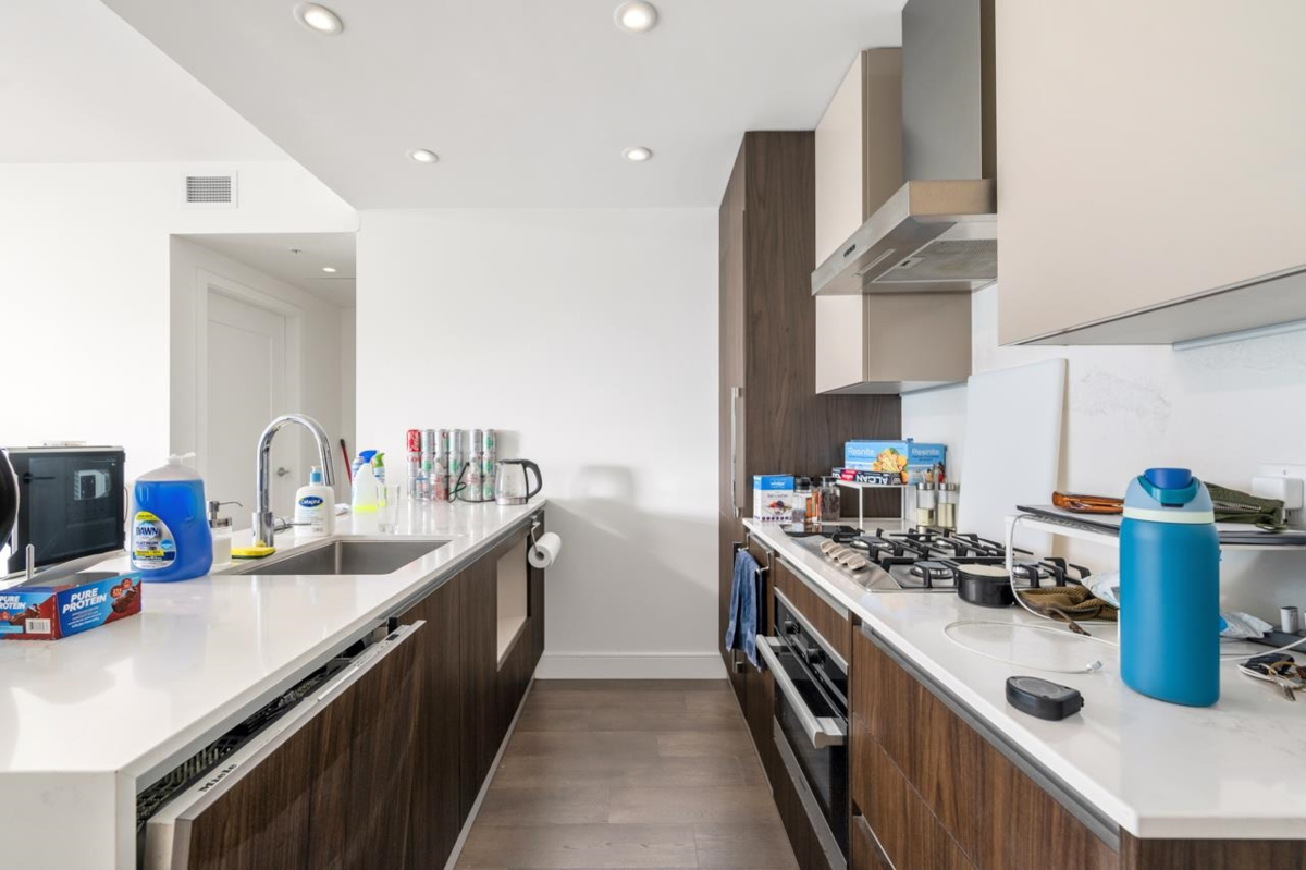 Primary Bathroom Photo of 304 488 W 58th Avenue, Vancouver, BC