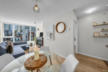 703 58 Keefer Place, Vancouver, BC, Vancouver — Apartment/Condo for sale
