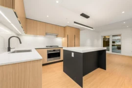 113 2235 E Broadway, Vancouver, BC