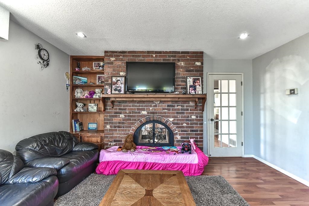 Dining Area Photo of 34850 Moffat Avenue, Mission, BC