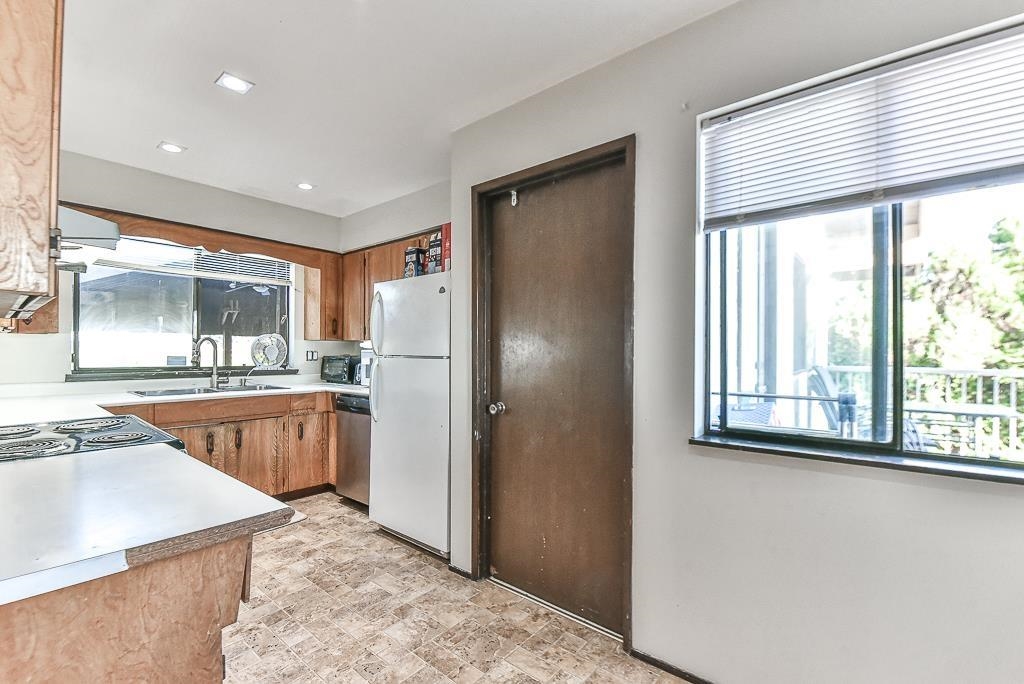 Pantry Photo of 34850 Moffat Avenue, Mission, BC