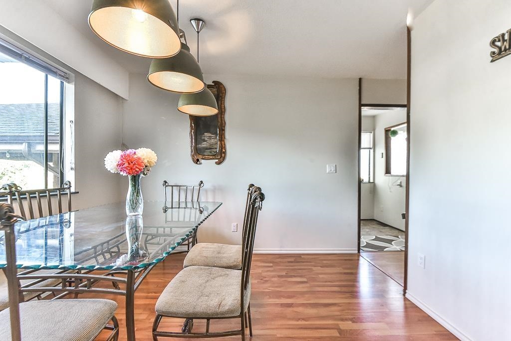 Primary Bathroom Photo of 34850 Moffat Avenue, Mission, BC