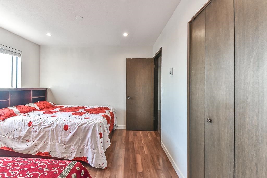 Walk-In Closet Photo of 34850 Moffat Avenue, Mission, BC