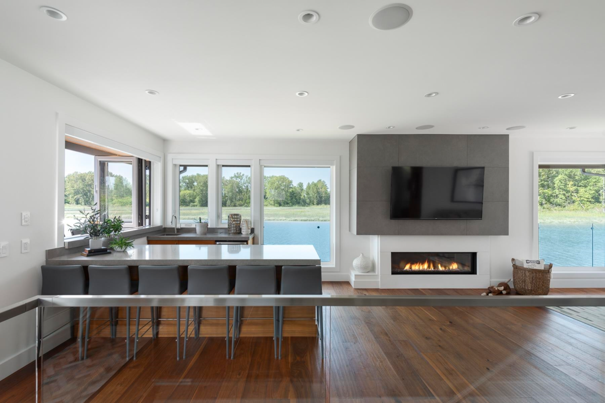 Basement Recreation Room Photo of 4379 W River Road, Delta, BC