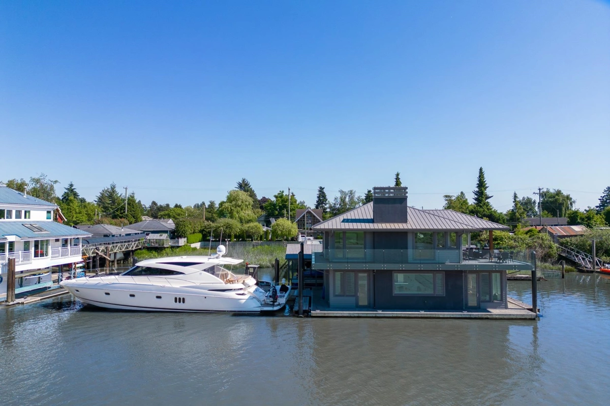 Family Room Photo of 4379 W River Road, Delta, BC