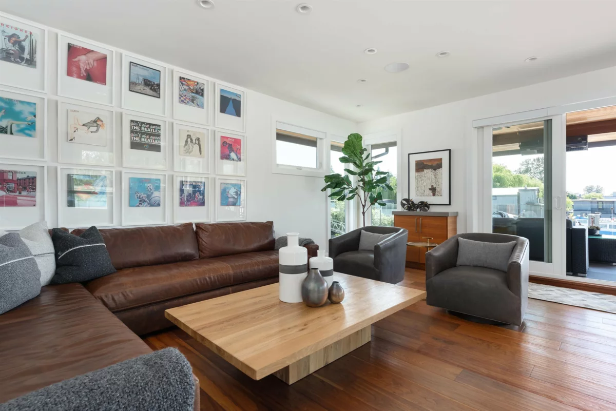 Laundry Room Photo of 4379 W River Road, Delta, BC