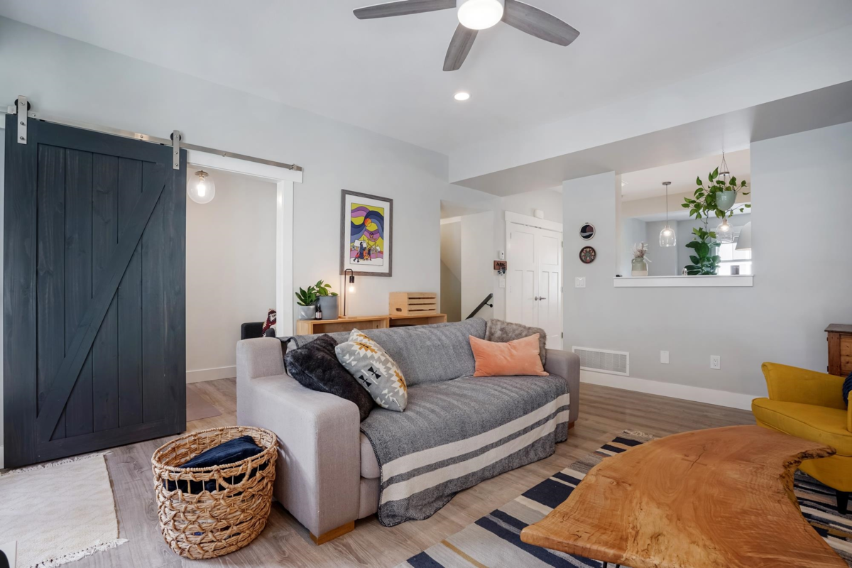 Exterior Rear Photo of 33 386 Pine Avenue, Harrison Hot Springs, BC