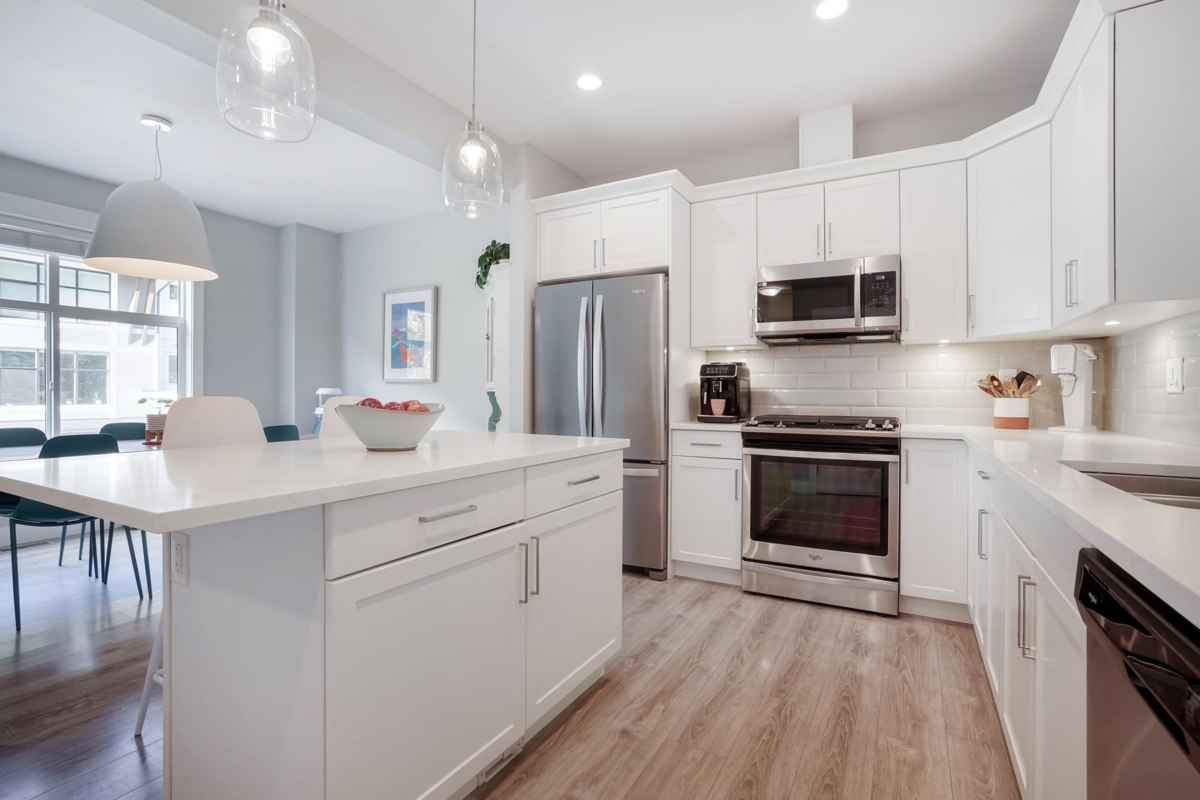 Family Room Photo of 33 386 Pine Avenue, Harrison Hot Springs, BC