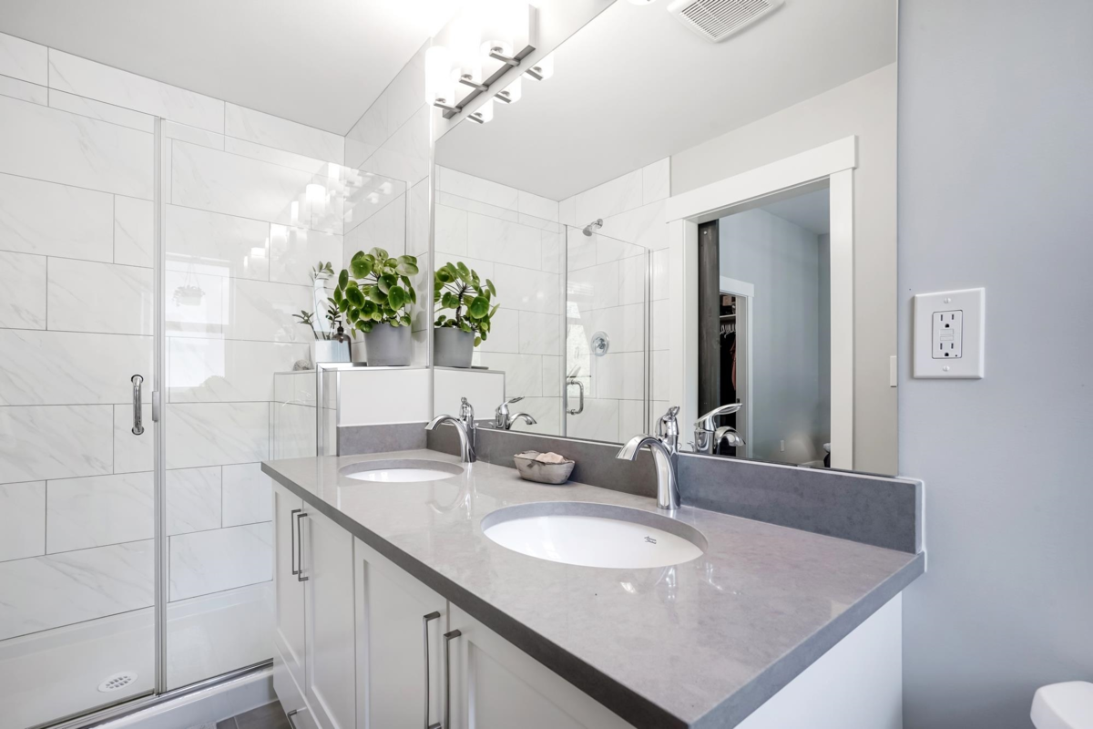 Primary Bedroom Photo of 33 386 Pine Avenue, Harrison Hot Springs, BC