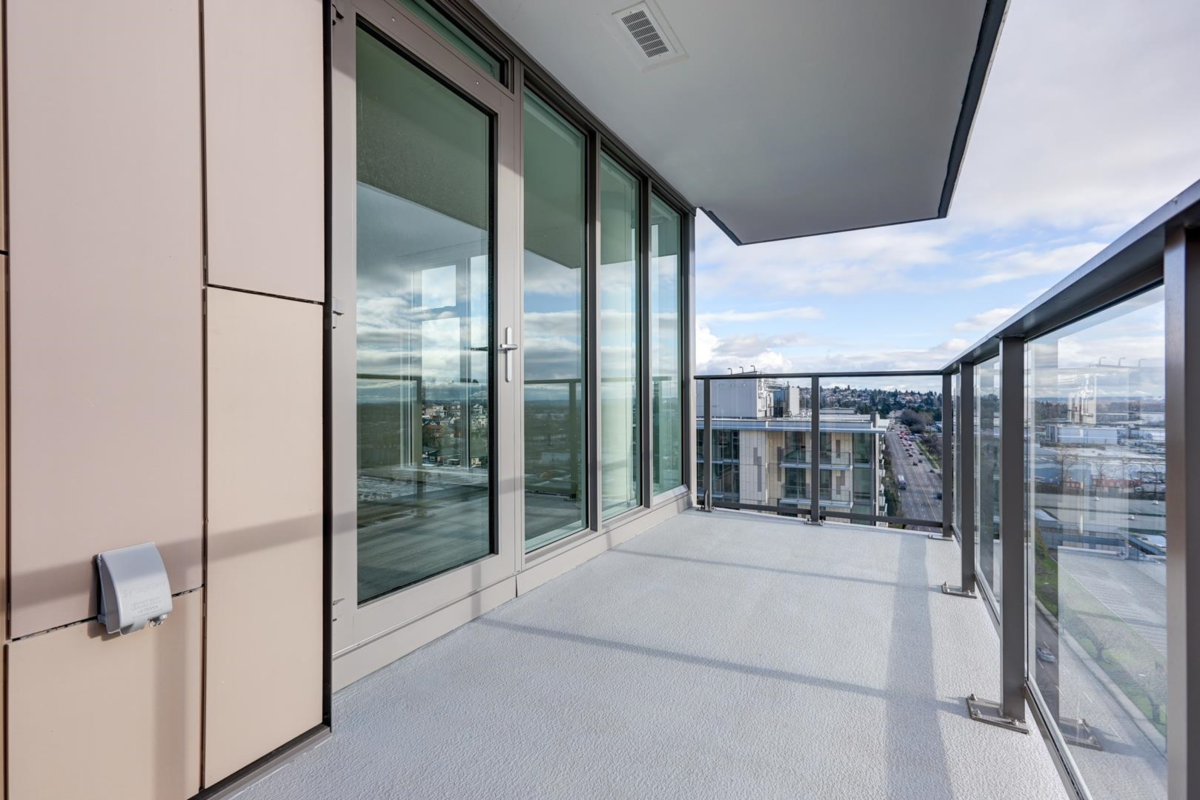 Kitchen Photo of 1502 8188 Fraser Street, Vancouver, BC