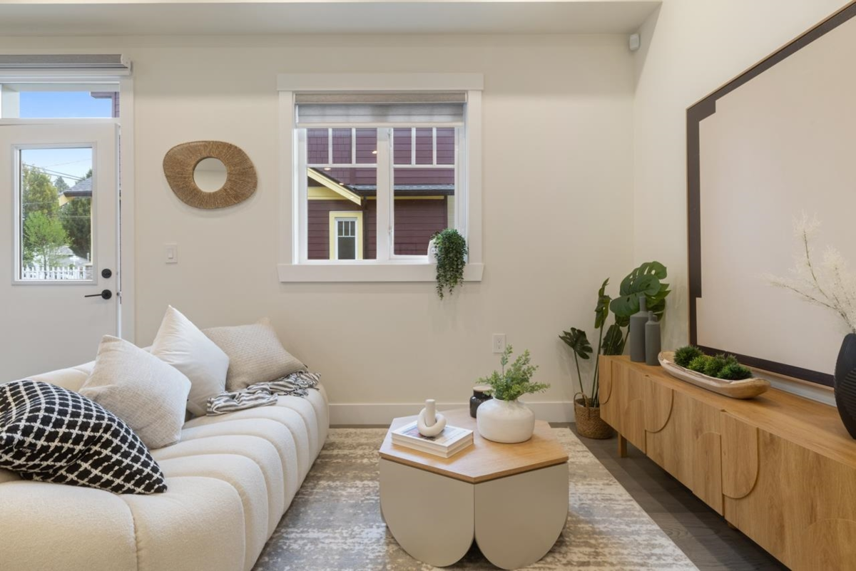 Office / Den Photo of 102 235 Lebleu Street, Coquitlam, BC