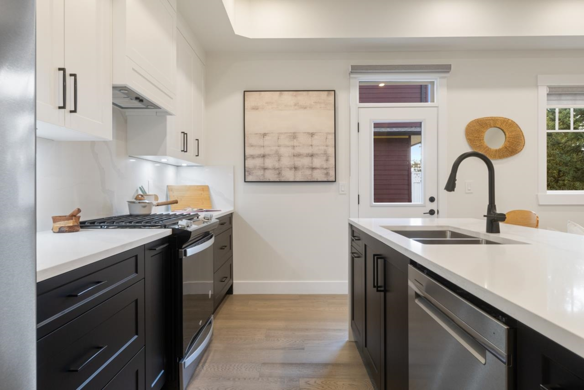 Primary Bedroom Photo of 102 235 Lebleu Street, Coquitlam, BC