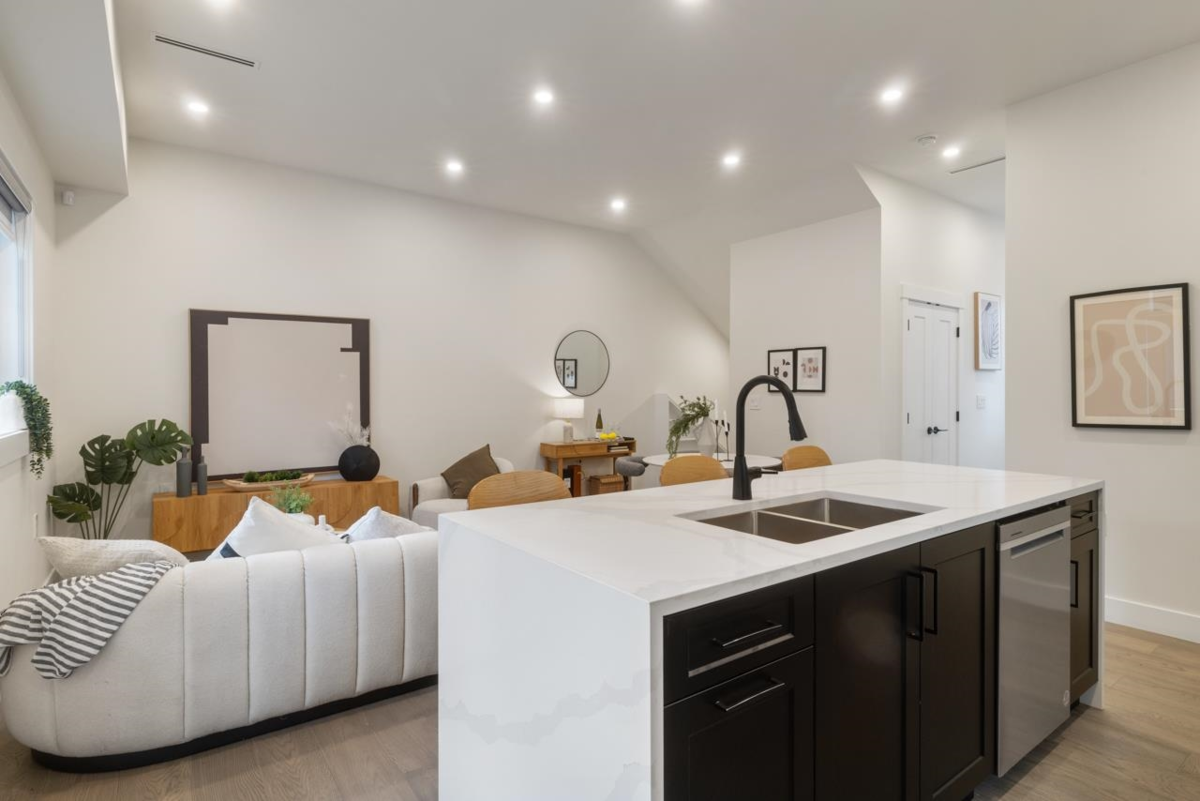 Walk-In Closet Photo of 102 235 Lebleu Street, Coquitlam, BC