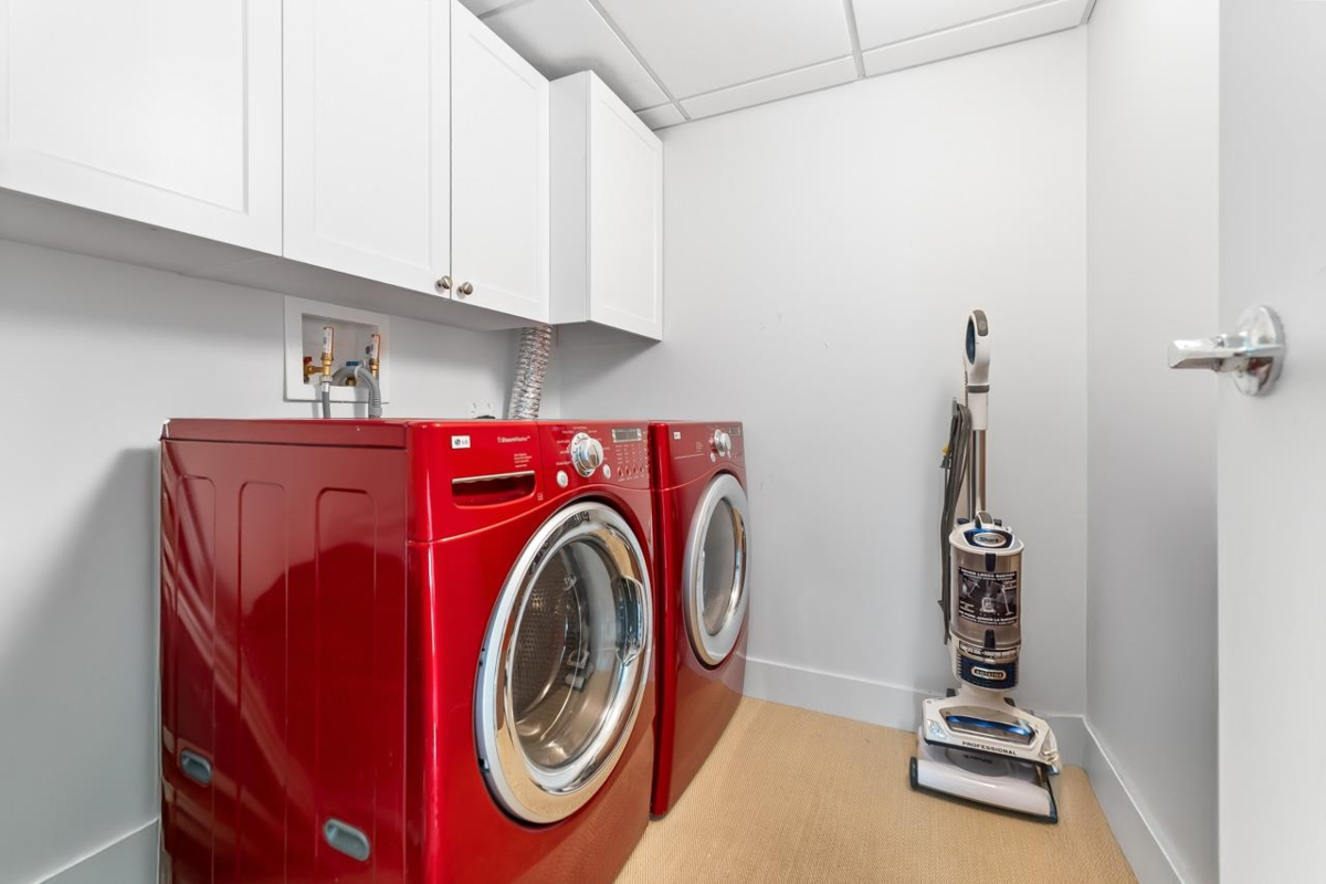 Entry Foyer Photo of 502 6080 Iona Drive, Vancouver, BC