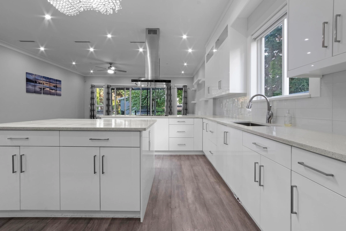 Office / Den Photo of 15890 Russell Avenue, White Rock, BC