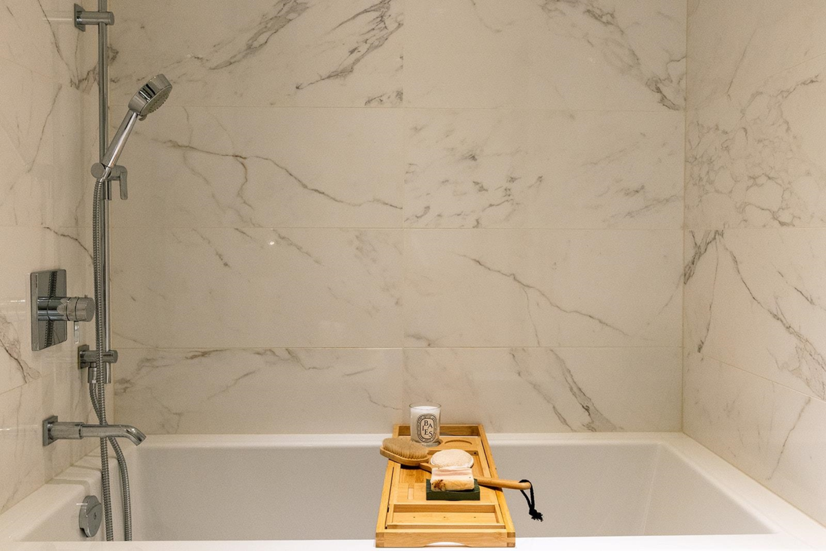 Backyard Photo of 1608 210 Salter Street, New Westminster, BC